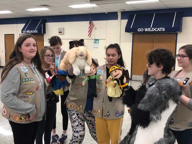 GAB MEETS WITH GIRL SCOUT DAISY TROOP AT WISCONSIN HILLS MIDDLE SCHOOL IN BROOKFIELD